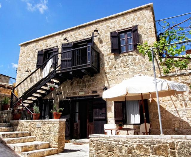 Leonidas Village Houses