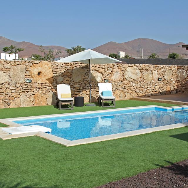 Villa 'Casa Rural Teberite' with Mountain Views, Pool, Wi-Fi and Garden