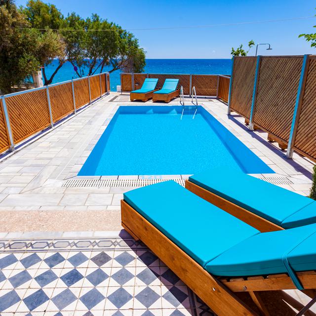 Kymothoe Villas