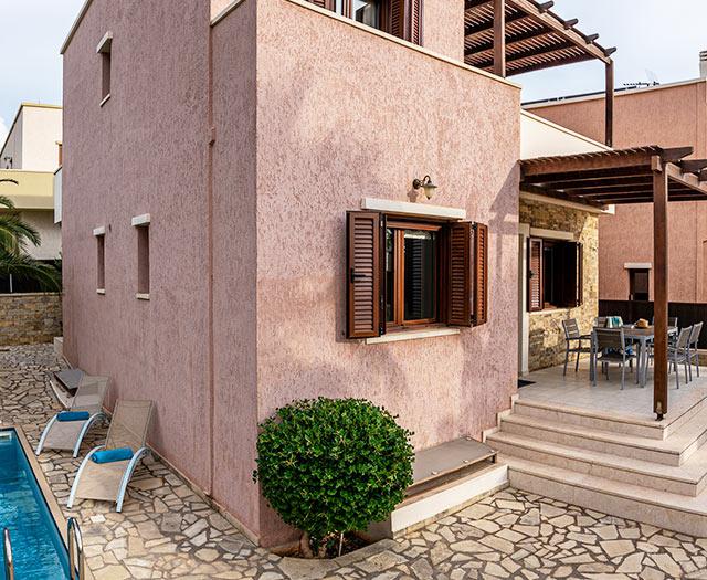 Pearls of Crete