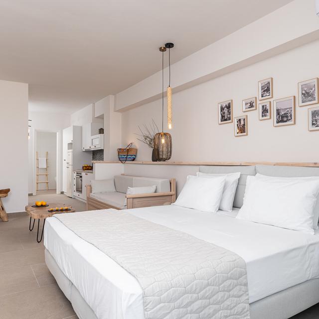 8MOONS BOUTIQUE APARTMENTS