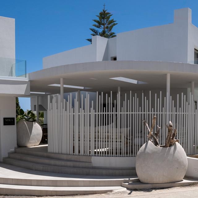 Mika Villas & Suites