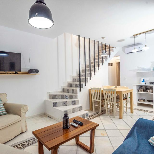 Kymothoe Villas