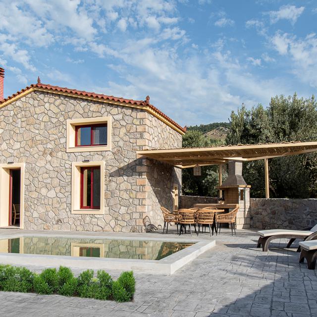 Elaionas Nikou Waterfront Villa Retreat