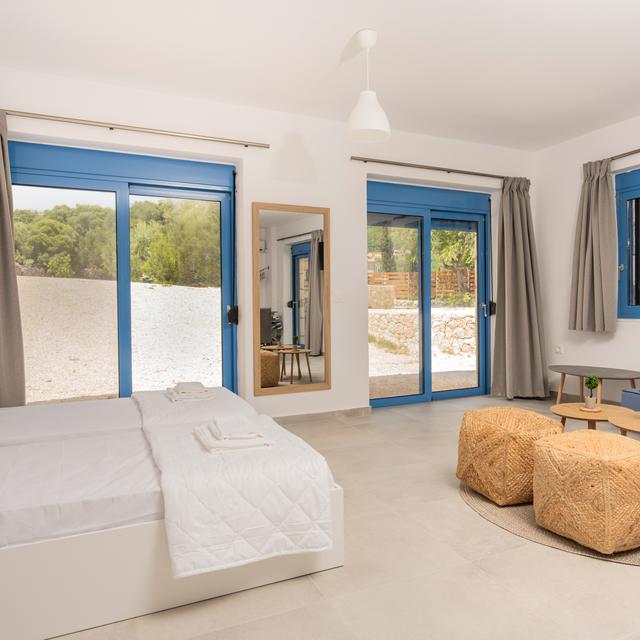 Royal Majestic Suites