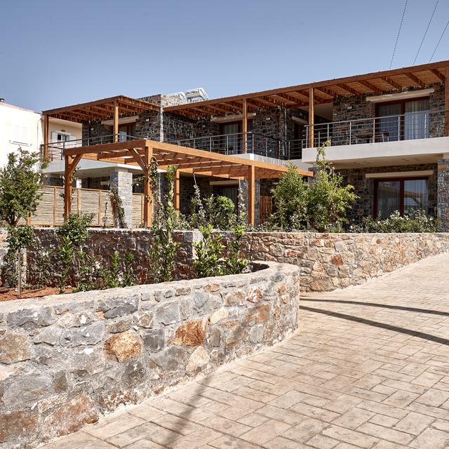 Volta Suites & Villas