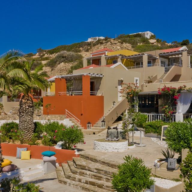 AMOOPI NYMFES DAILY BEACH BAR & LUXURIOUS APARTMENTS