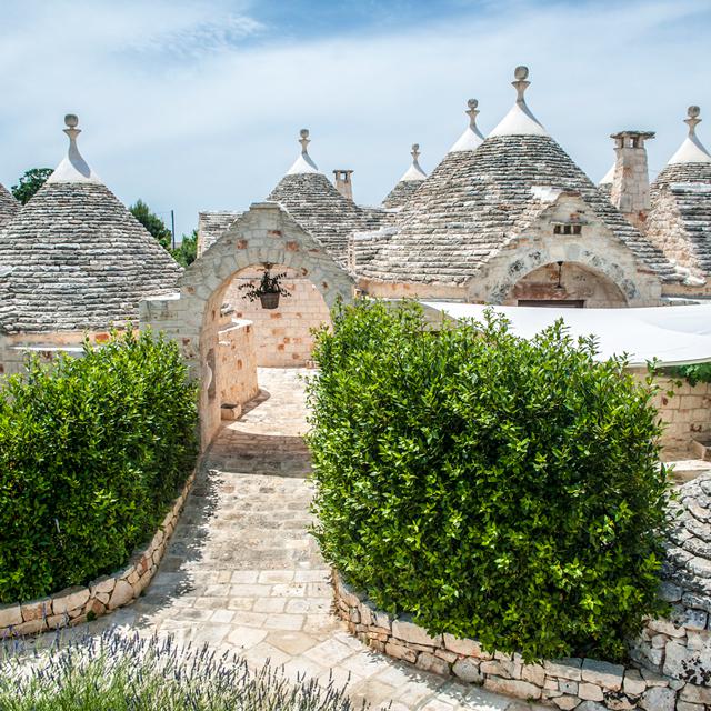 Almapetra Trulli Resort