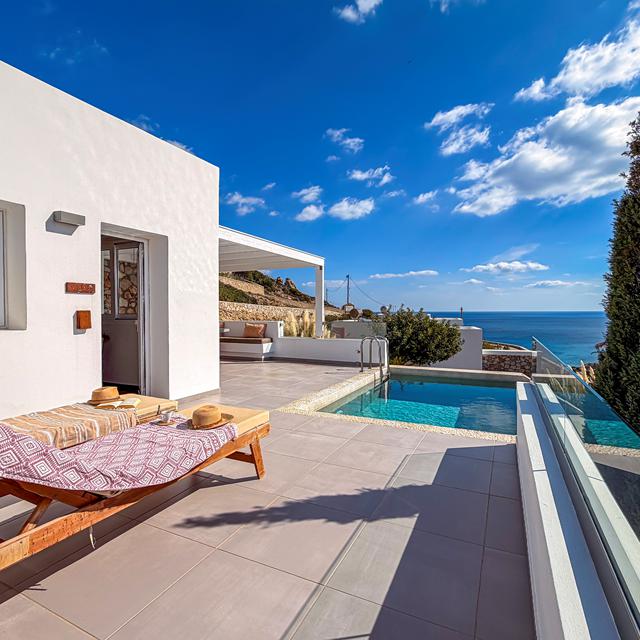 Theros Luxury Villas