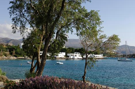 Minos Beach Art Hotel