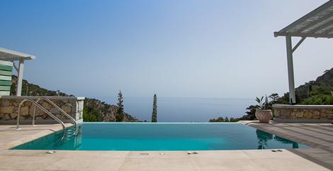 Uitzicht vanaf het privézwembad